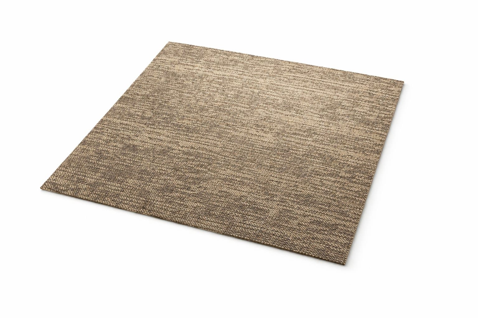 Офис с ковровой плиткой