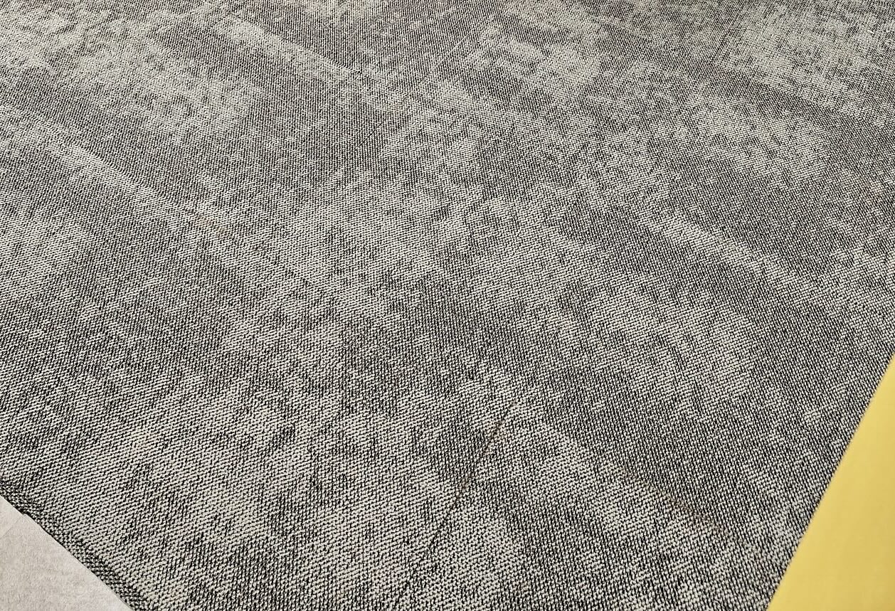 Надёжная ковровая плитка Winter: стиль и практичность для интенсивных нагрузок